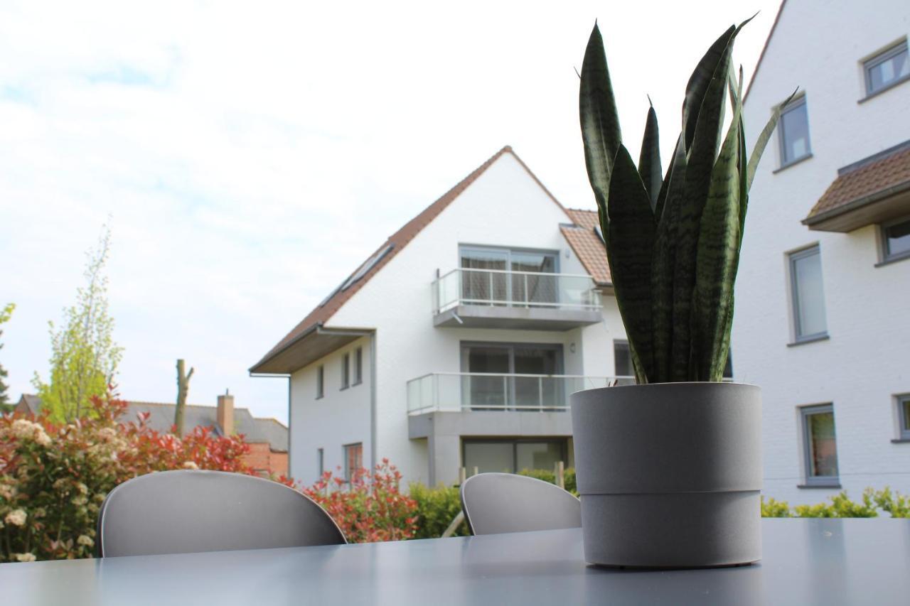 Villa Appartement Amaryllis Nieuwpoort Exterior photo